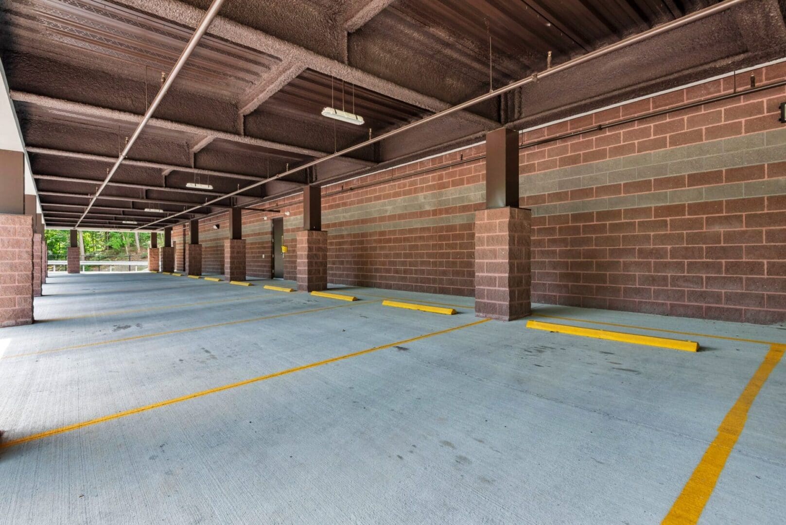 Exterior loading zone and parking at a storage facility